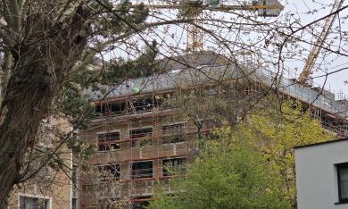 Vue du bâtiment depuis la rue