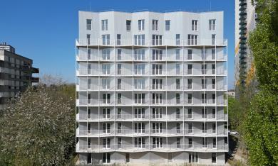 Vue du bâtiment de face
